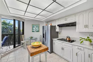 6075 Pelican Bay Blvd, Naples, FL 34108 - Photo 9