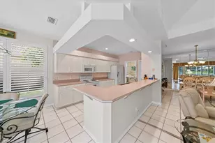 10848 Longshore Way W, Naples, FL 34119 - Photo 21