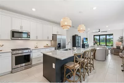 1940 Sierra Ct, Naples, FL 34120 - Photo 3