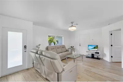 1740 20th Ave NE, Naples, FL 34120 - Photo 9