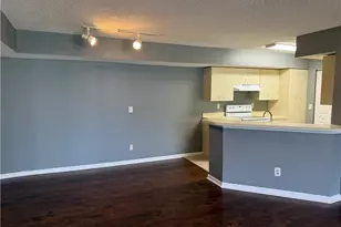 13615 Eagle Ridge Dr, Fort Myers, FL 33912 - Photo 3