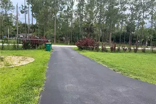 4143 2nd Ave NE, Naples, FL 34120 - Photo 3