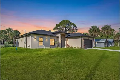 205 W 7th St, Lehigh Acres, FL 33972 - Photo 9