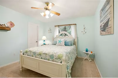 5231 Hickory Wood Dr, Naples, FL 34119 - Photo 23