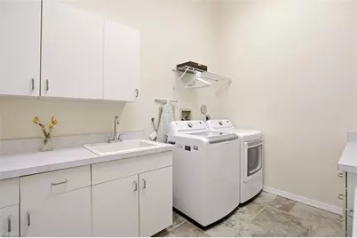 5231 Hickory Wood Dr, Naples, FL 34119 - Photo 39