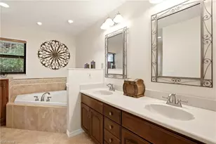 5231 Hickory Wood Dr, Naples, FL 34119 - Photo 21