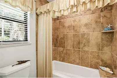 5231 Hickory Wood Dr, Naples, FL 34119 - Photo 27