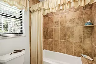 5231 Hickory Wood Dr, Naples, FL 34119 - Photo 27