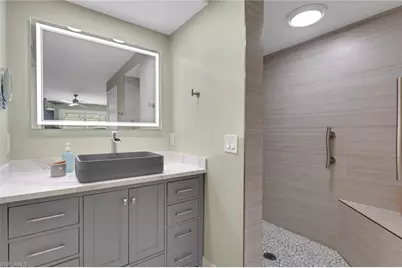912 SW 48th Ter #107, Cape Coral, FL 33914 - Photo 11