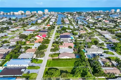 557 100th Ave N, Naples, FL 34108 - Photo 5