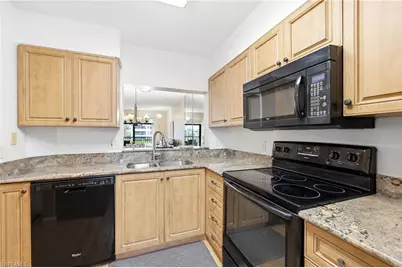 7406 Lake Breeze Dr #218, Fort Myers, FL 33907 - Photo 7