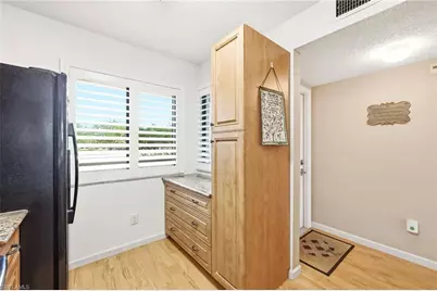 7406 Lake Breeze Dr #218, Fort Myers, FL 33907 - Photo 5