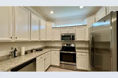 2066 Tamarron Ln, Naples, FL 34120 - Photo 7