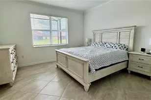 2066 Tamarron Ln, Naples, FL 34120 - Photo 11