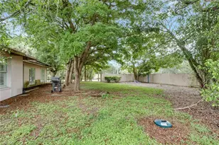 12393 Londonderry Ln, Bonita Springs, FL 34135 - Photo 25