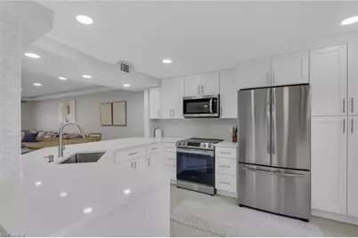 9580 Victoria Ln #104, Naples, FL 34109 - Photo 5