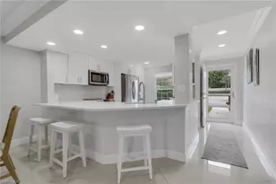 9580 Victoria Ln, Naples, FL 34109 - Photo 3