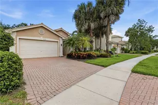2009 Isla De Palma Cir, Naples, FL 34119 - Photo 3