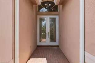 2009 Isla De Palma Cir, Naples, FL 34119 - Photo 5