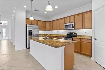 7959 Princeton Dr, Naples, FL 34104 - Photo 5