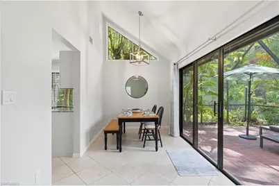1281 Solana Rd, Naples, FL 34103 - Photo 7