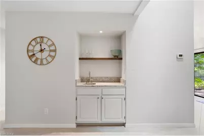1281 Solana Rd, Naples, FL 34103 - Photo 11