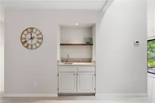 1281 Solana Rd, Naples, FL 34103 - Photo 11