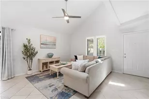 1281 Solana Rd, Naples, FL 34103 - Photo 3