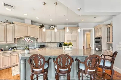 6991 Greentree Dr, Naples, FL 34108 - Photo 15