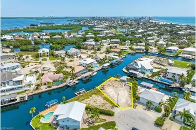 18 Avenida Carita, Fort Myers Beach, FL 33931 - Photo 15