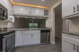 2562 Kings Lake Blvd, Naples, FL 34112 - Photo 11