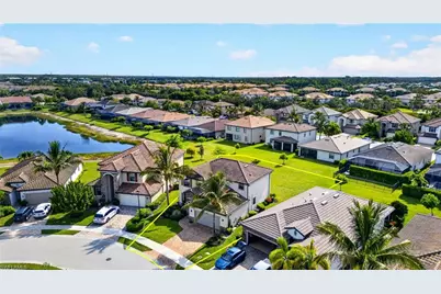 9452 Foxglove Ln, Naples, FL 34120 - Photo 33