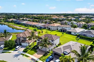 9452 Foxglove Ln, Naples, FL 34120 - Photo 33