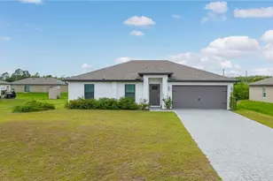 150 Blackstone Dr, Fort Myers, FL 33913 - Photo 1