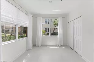 800 Carrick Bend Cir, Naples, FL 34110 - Photo 23