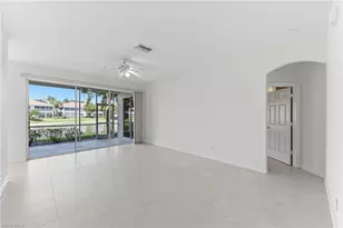 800 Carrick Bend Cir, Naples, FL 34110 - Photo 3