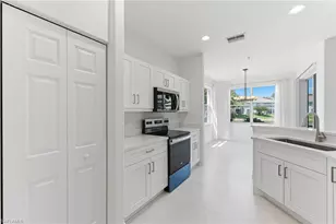 800 Carrick Bend Cir, Naples, FL 34110 - Photo 9