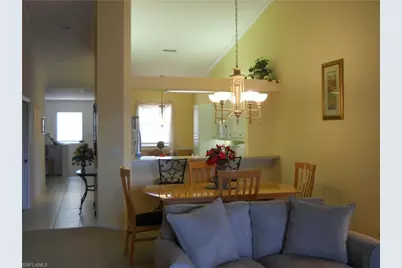 500 Robin Hood Cir #202, Naples, FL 34104 - Photo 9