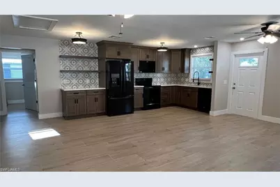 787 104th Ave N, Naples, FL 34108 - Photo 3