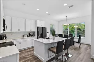 7753 Victoria Cove Ct, Fort Myers, FL 33908 - Photo 9
