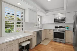 722 10th Ave S, Naples, FL 34102 - Photo 3