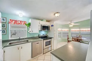 148 7 Seas Way, Naples, FL 34104 - Photo 17