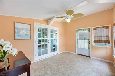 148 Seven Seas Way, Naples, FL 34104 - Photo 27