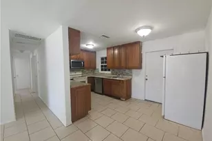 3378 Apache St, Fort Myers, FL 33916 - Photo 3