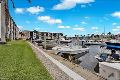 803 River Point Dr #107B, Naples, FL 34102 - Photo 11