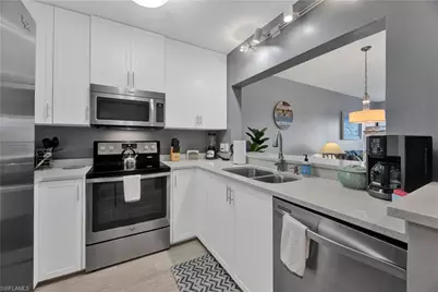 803 River Point Dr #107B, Naples, FL 34102 - Photo 3