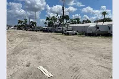 1138 Main St, Fort Myers Beach, FL 33931 - Photo 7