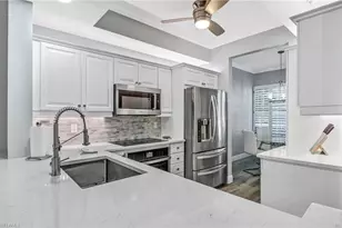 410 Bayfront Pl, Naples, FL 34102 - Photo 5