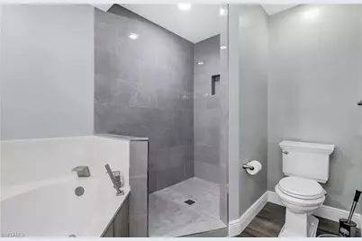 410 Bayfront Pl #2307, Naples, FL 34102 - Photo 17