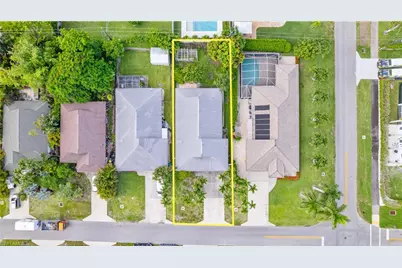 704 106th Ave N, Naples, FL 34108 - Photo 19